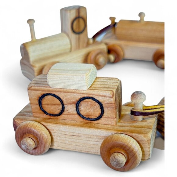 Vintage Handmade Wooden Toy Train Set – Engine & 4 Cars Natural Wood - Picture 11 of 11